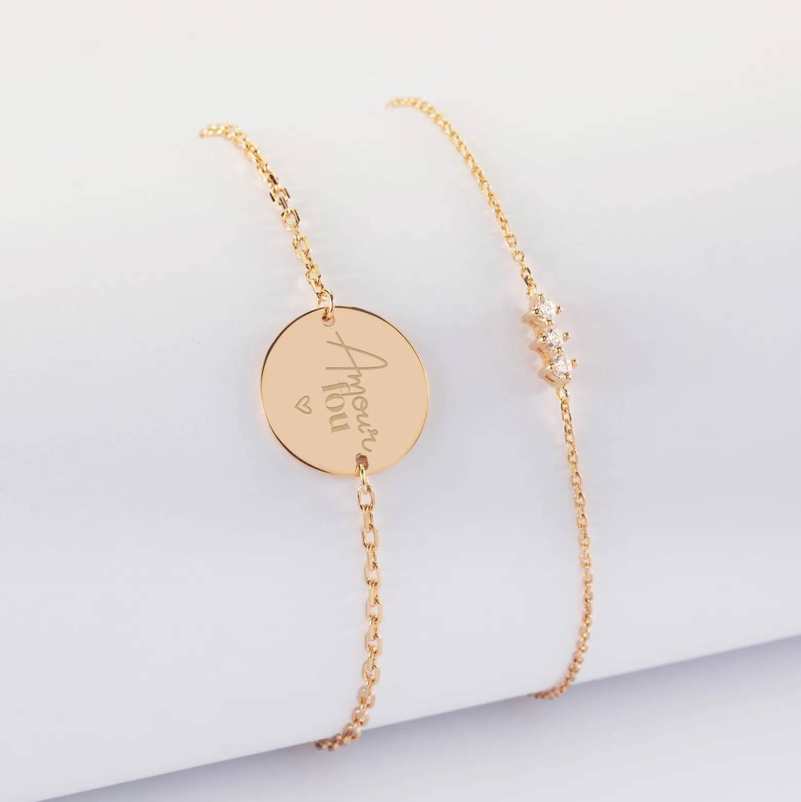 Duo bracelets Mariée personnalisés chaine trio scintillant et médaille gravée plaqué or 2 trous 15 mm