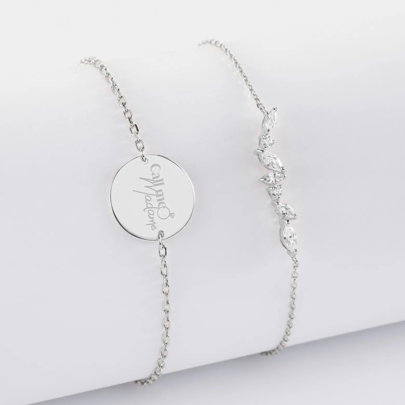 Duo bracelets Mariée personnalisés chaine barrette scintillante et médaille gravée argent 2 trous 15 mm