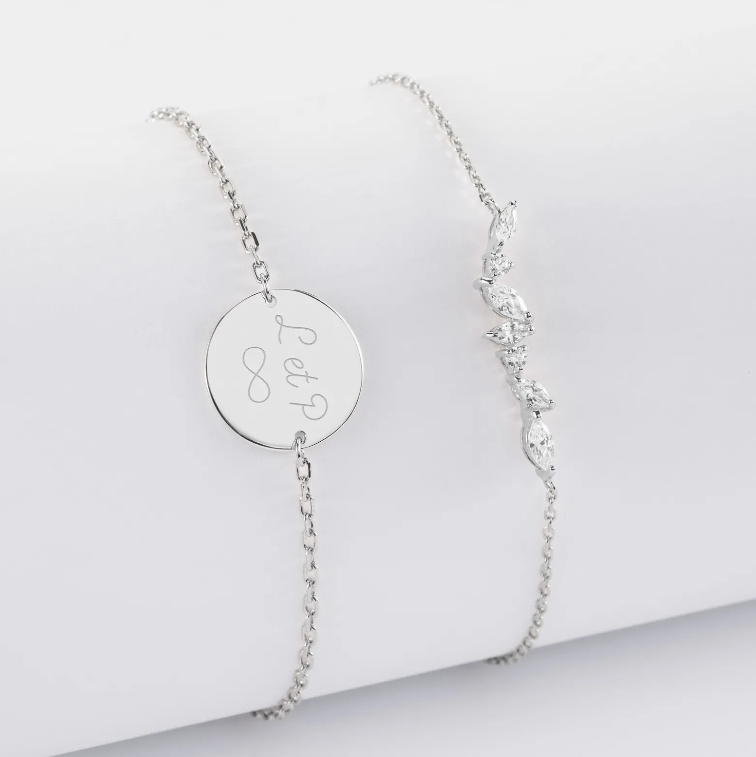 Duo bracelets Mariée personnalisés chaine barrette scintillante et médaille gravée argent 2 trous 15 mm