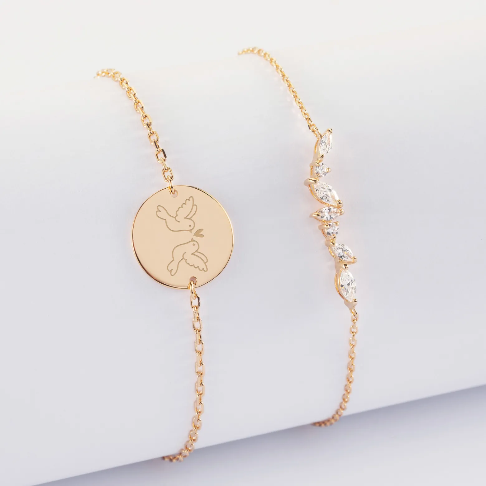 Duo bracelets Mariée personnalisés chaine barrette scintillante et médaille gravée plaqué or 2 trous 15 mm
