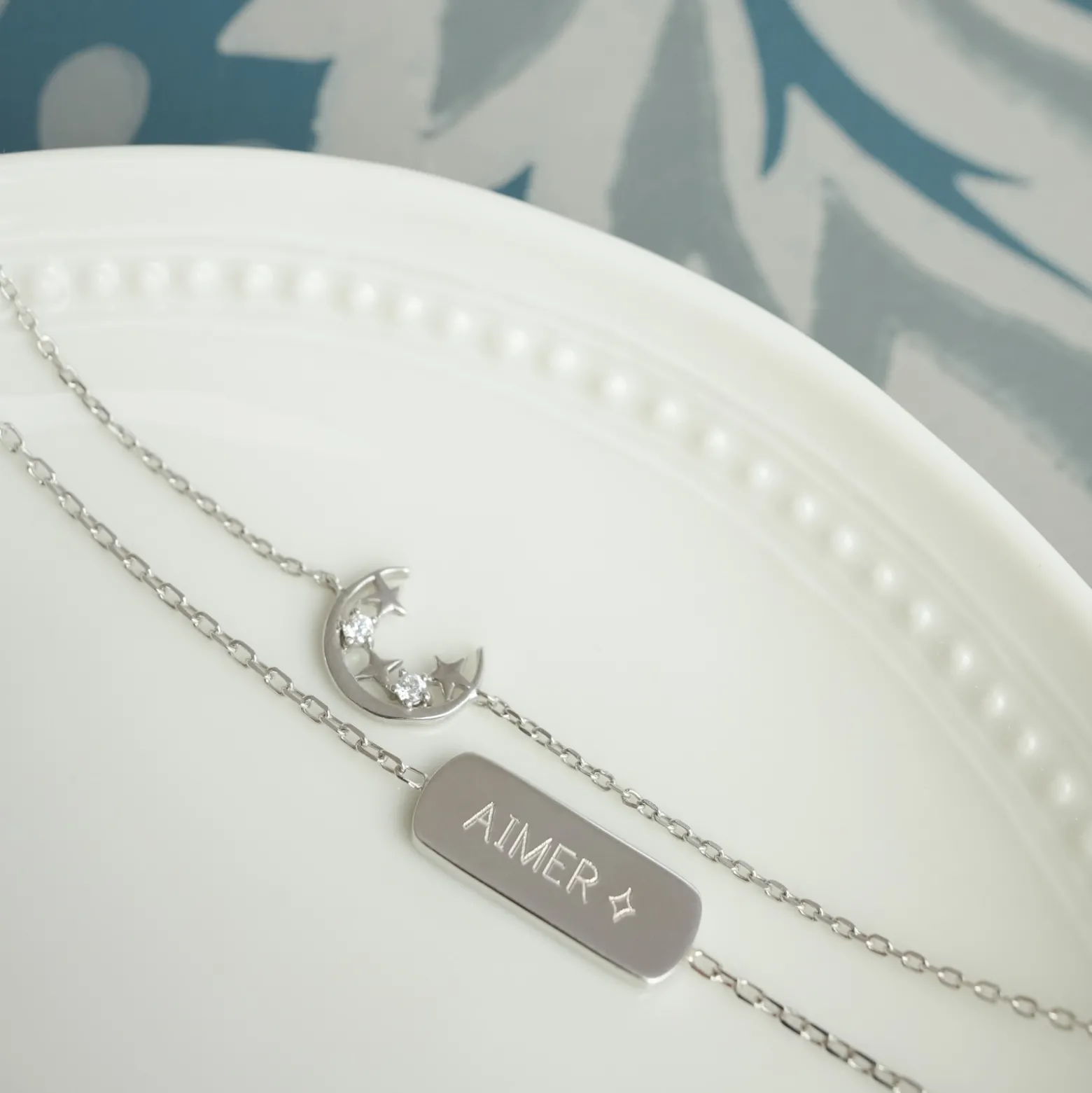 Duo bracelets personnalisés chaine lune scintillante et médaille gravée argent plaque 20x8 mm - HappyBulle x Capucine
