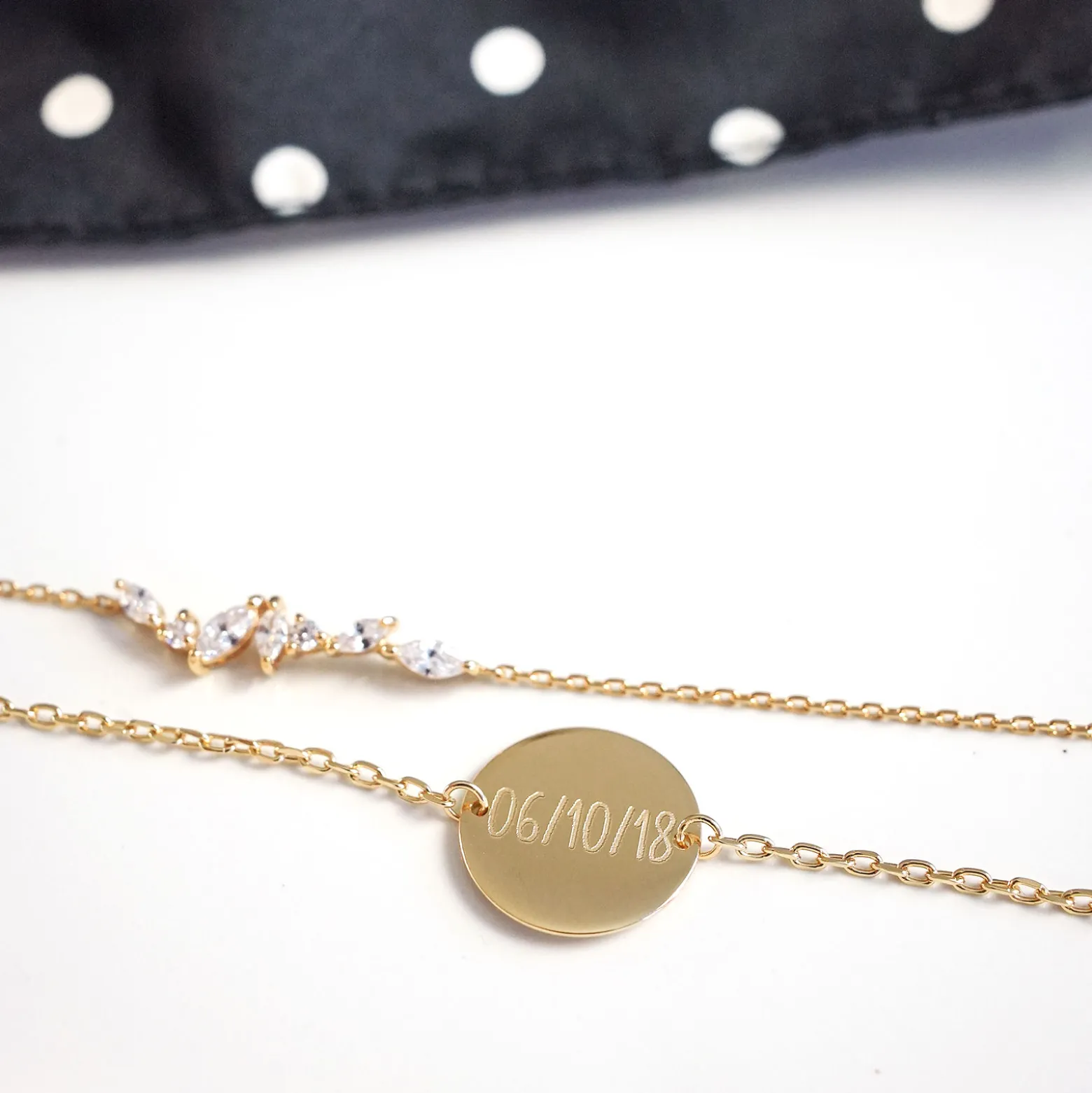 Duo bracelets personnalisés chaine barrette scintillante et médaille gravée plaqué or 2 trous 15 mm