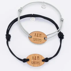 Duo de bracelets personnalisés médailles gravées bois ovale 25x17 mm