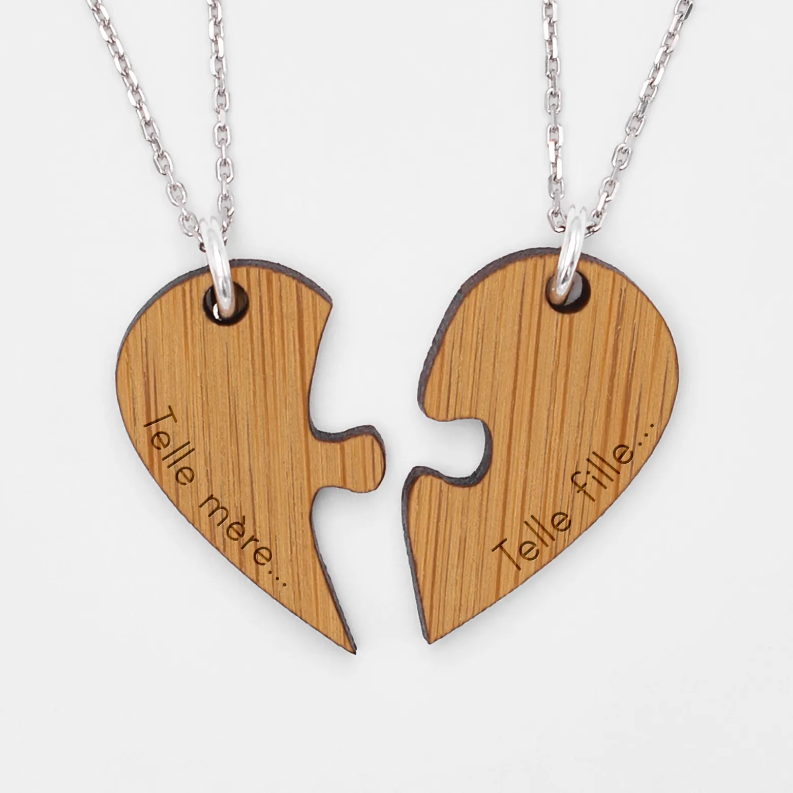 Duo de pendentifs personnalisés médailles gravées bois prénoms "coeur inséparable"