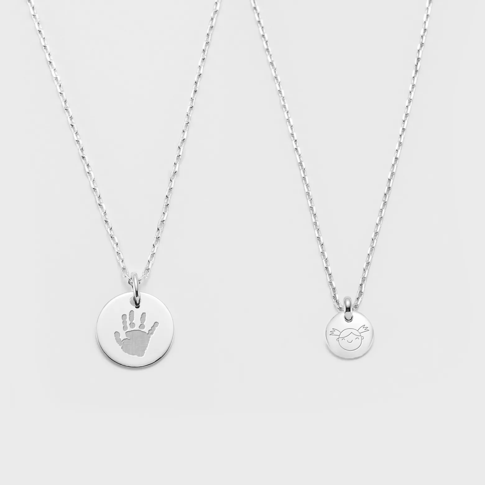 Duo de pendentifs personnalisés médailles gravées argent 15 mm et 10 mm