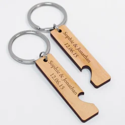 Duo de porte-clés personnalisés médailles gravées bois plaques 16x66 mm