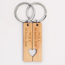 Duo de porte-clés personnalisés médailles gravées bois plaques 16x66 mm