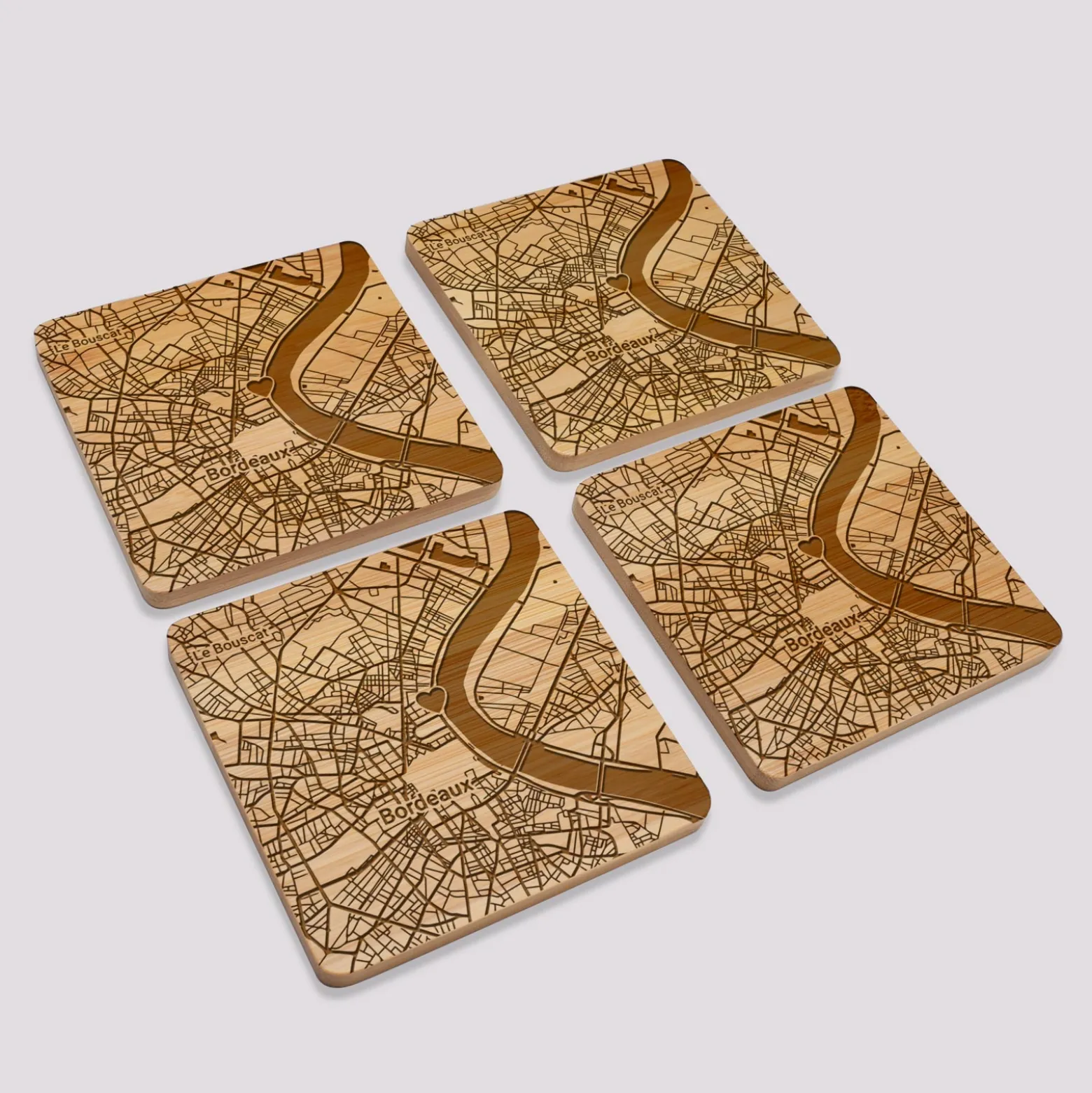 Lot de 4 sous-verres "Géo map" personnalisés gravés bambou 10x10 cm
