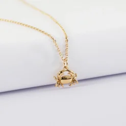 Pendentif crabe plaqué or 7x12 mm