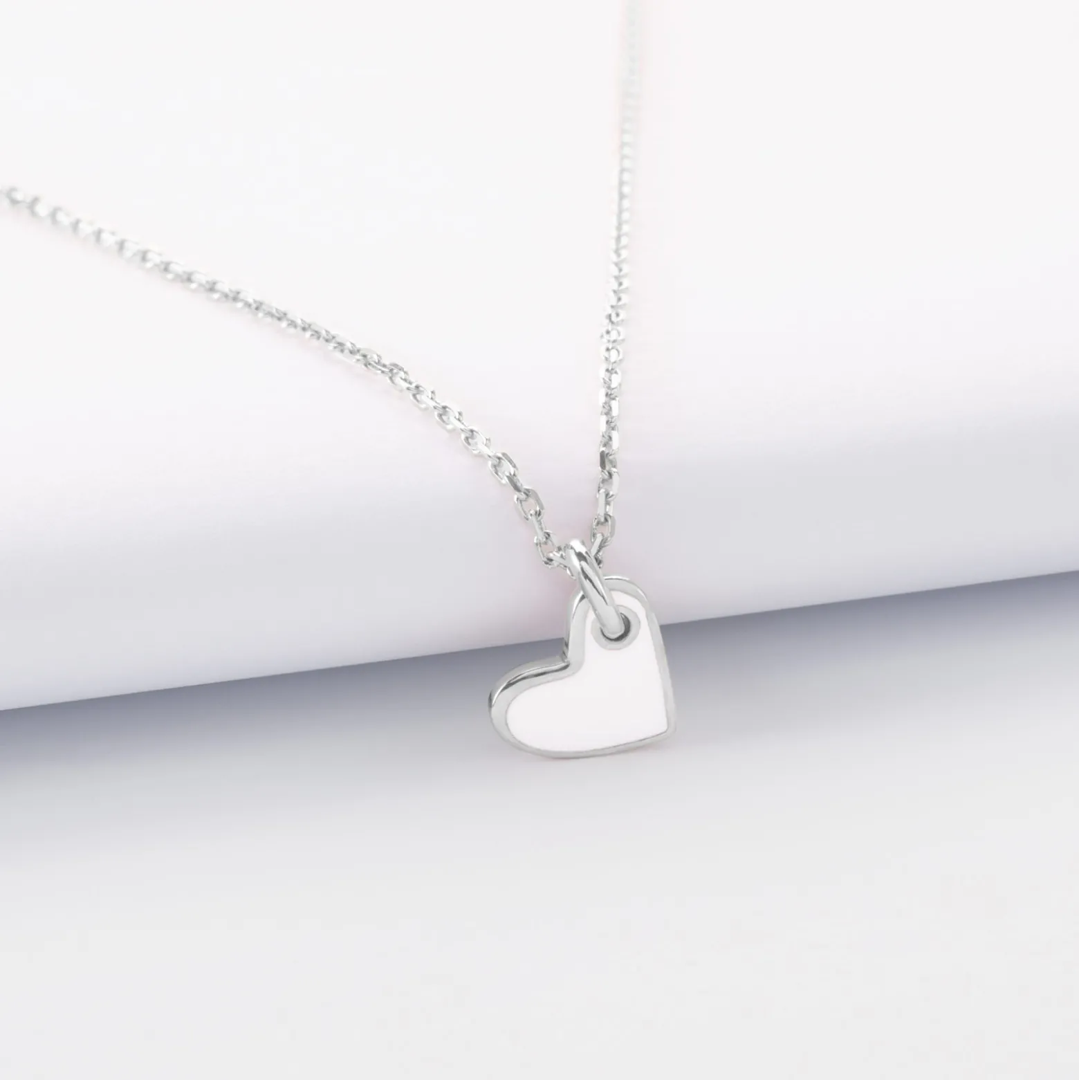 Pendentif enfant coeur email blanc argent 10 mm