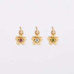 Pendentif enfant fleur zircon plaqué or 8 mm