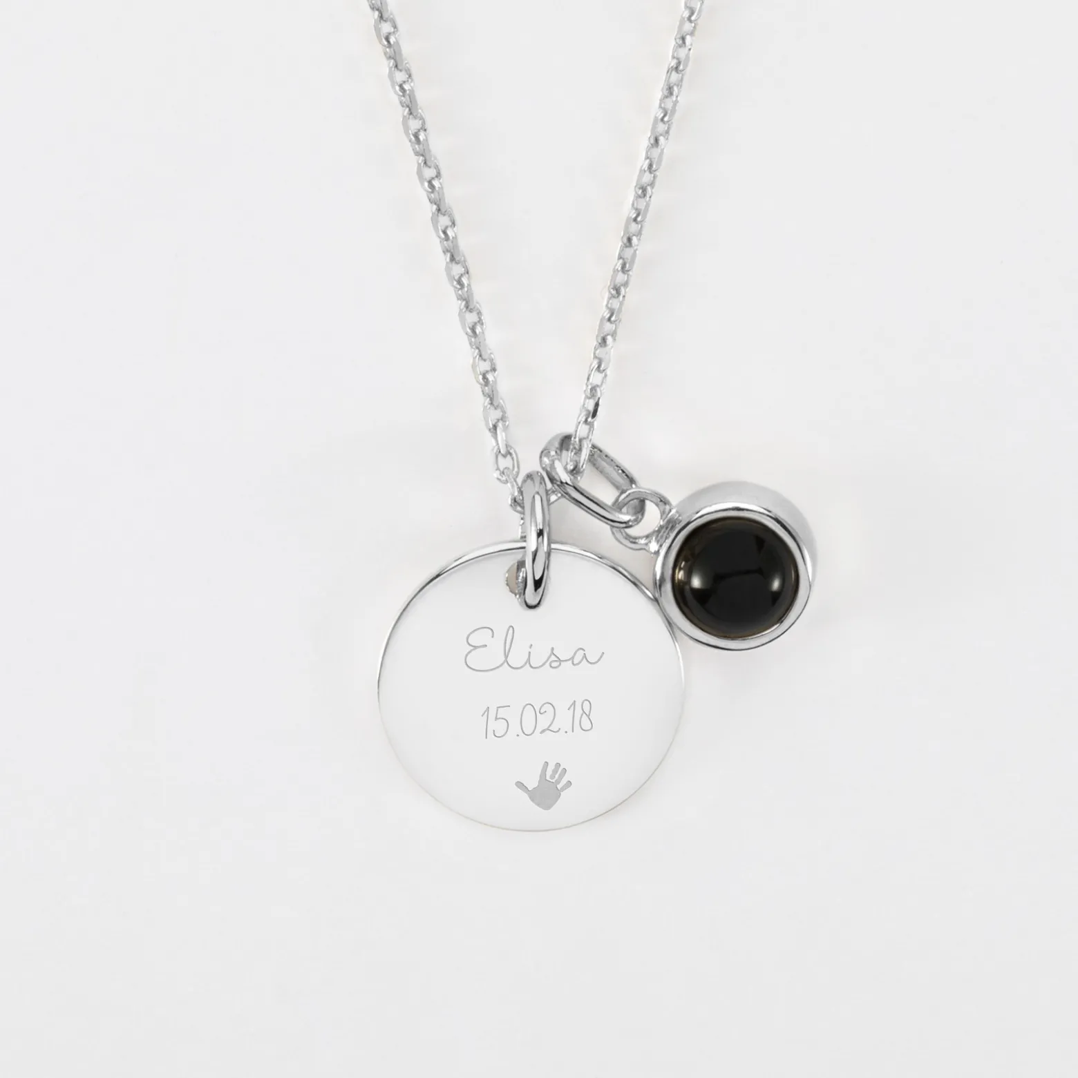 Pendentif enfant personnalisé médaille gravée argent 15 mm et breloque pierre naturelle 8 mm