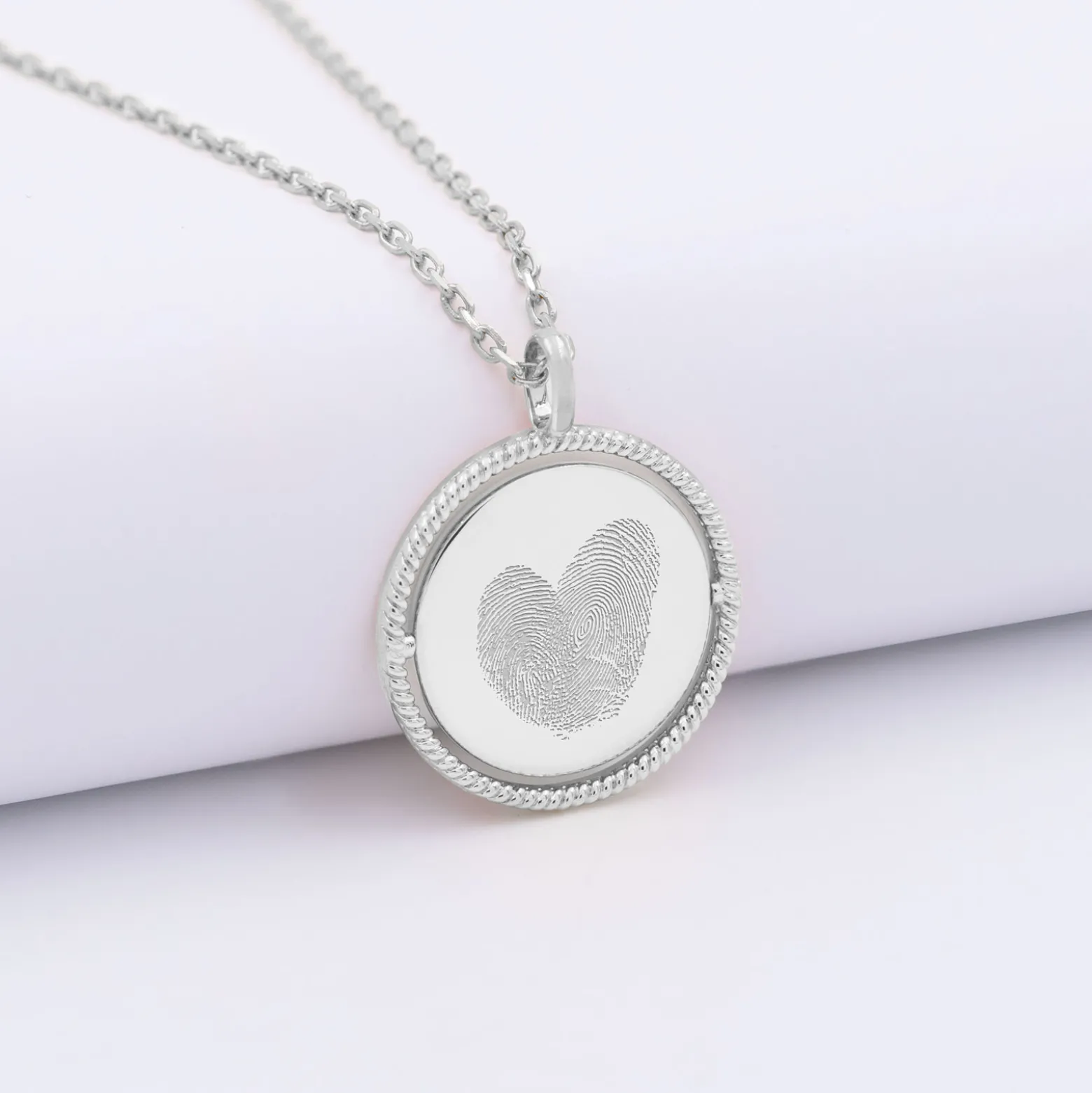 Pendentif enfant personnalisé médaille réversible contour tressé Eternelle gravée argent 18 mm