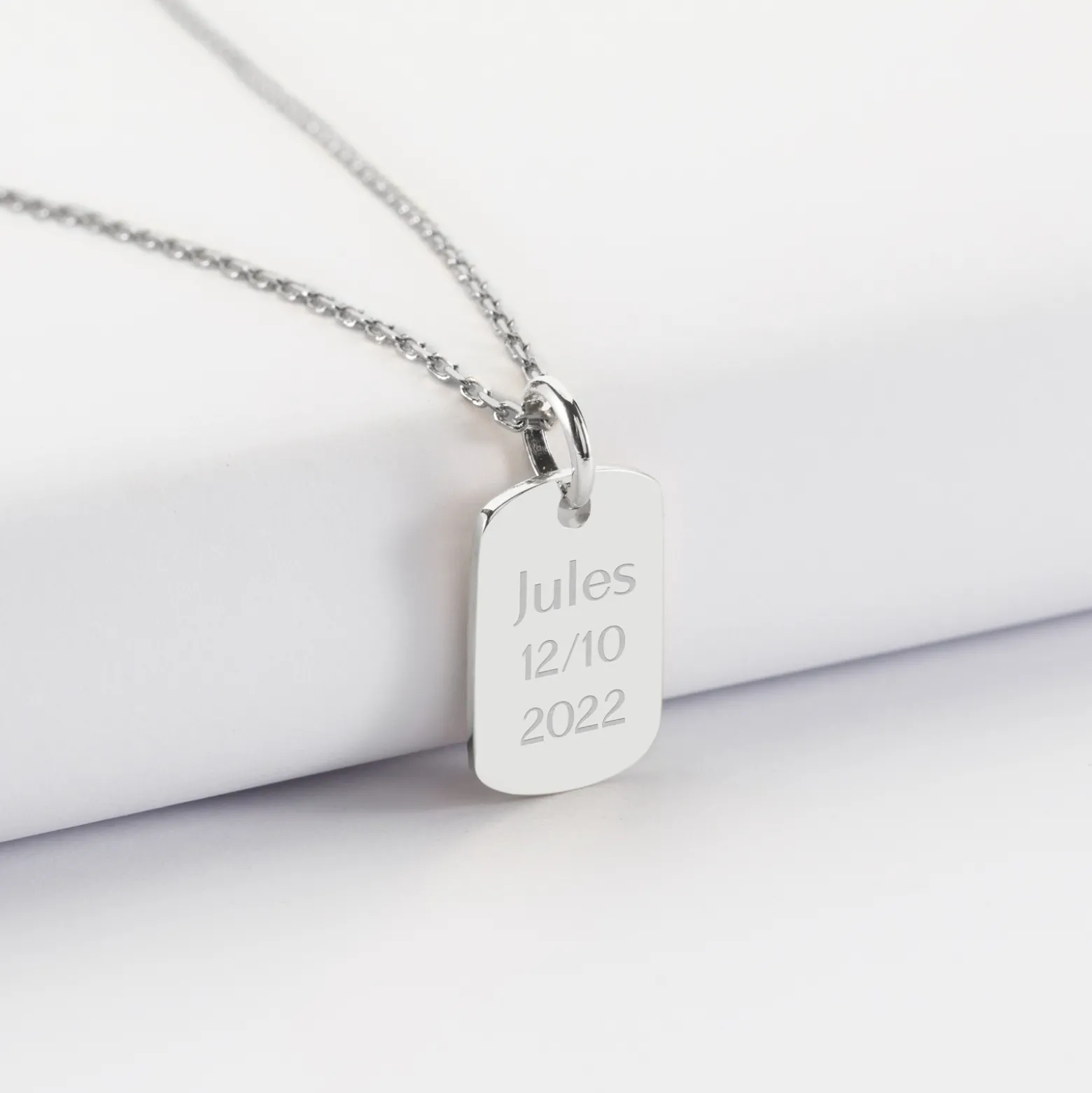 Pendentif enfant personnalisé médaille gravée argent rectangle 17x11 mm