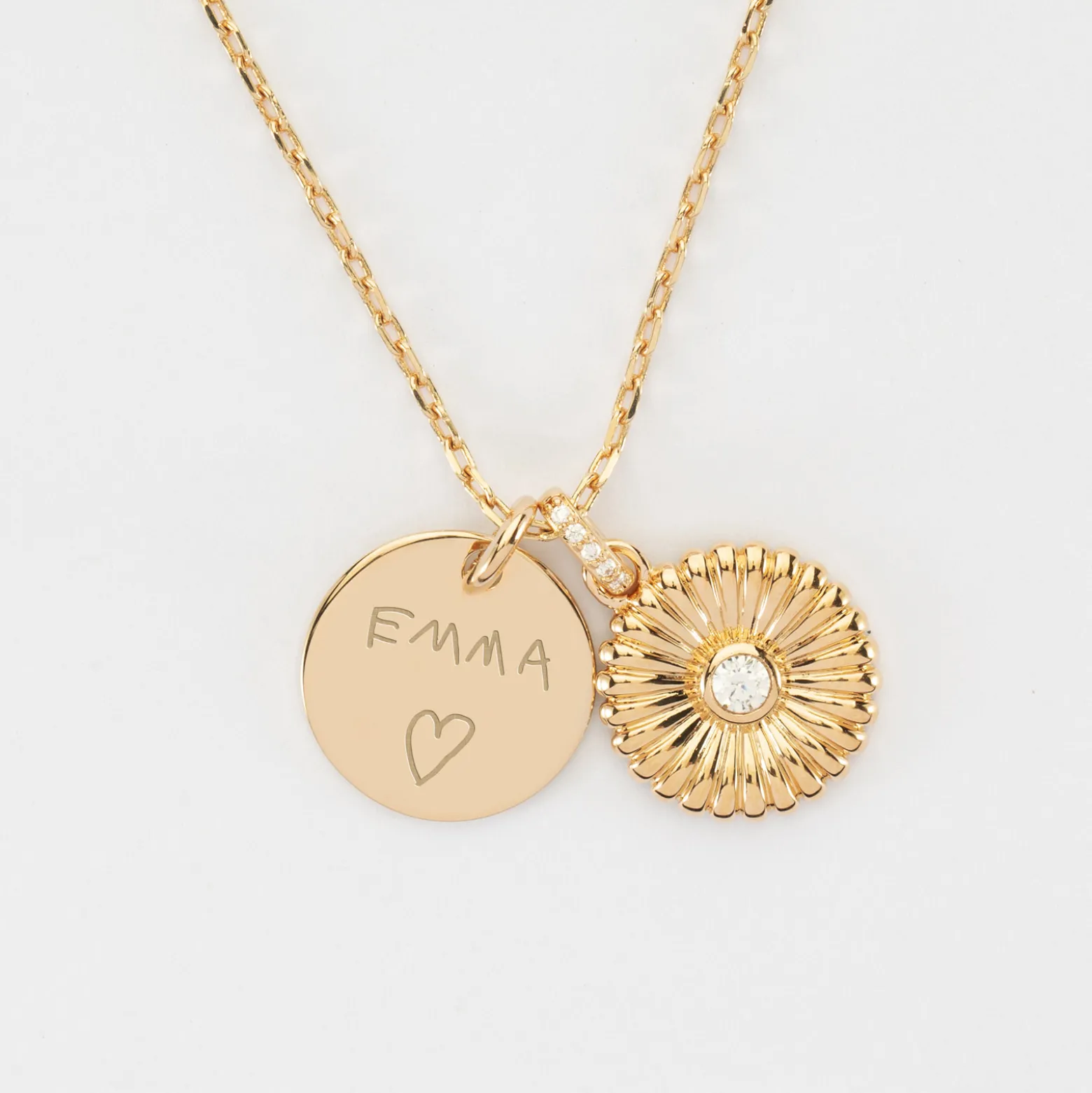 Pendentif enfant personnalisé médaille gravée plaqué or 15 mm et breloque tournesol scintillant 14 mm