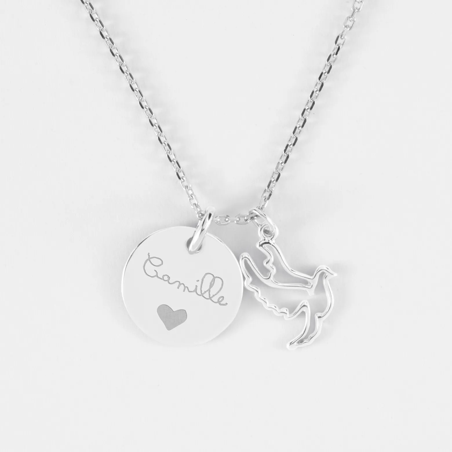 Pendentif enfant personnalisé médaille gravée argent 15 mm et breloque colombe 18 mm