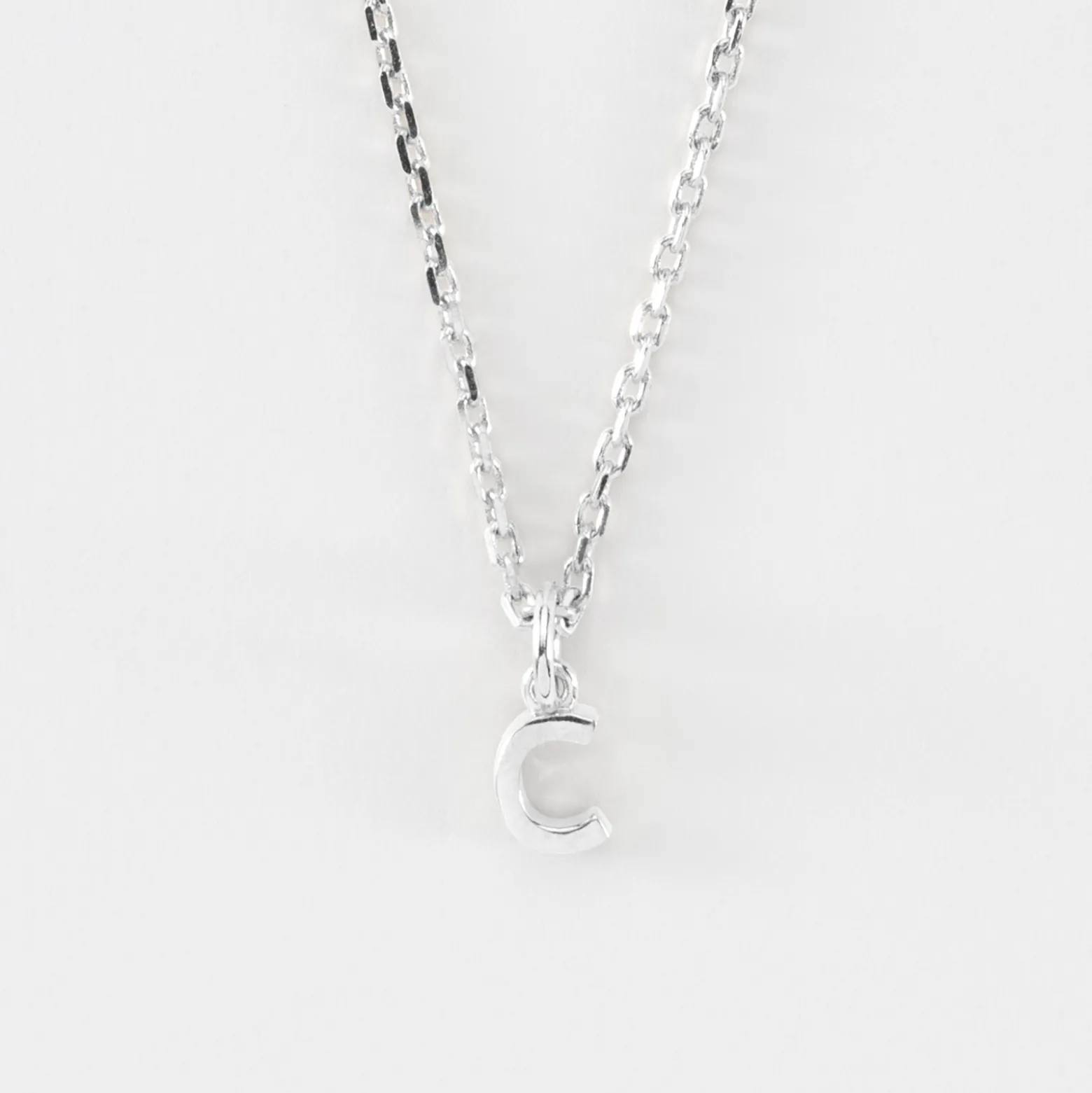 Pendentif enfant personnalisé médaille argent lettre initiale 5 mm