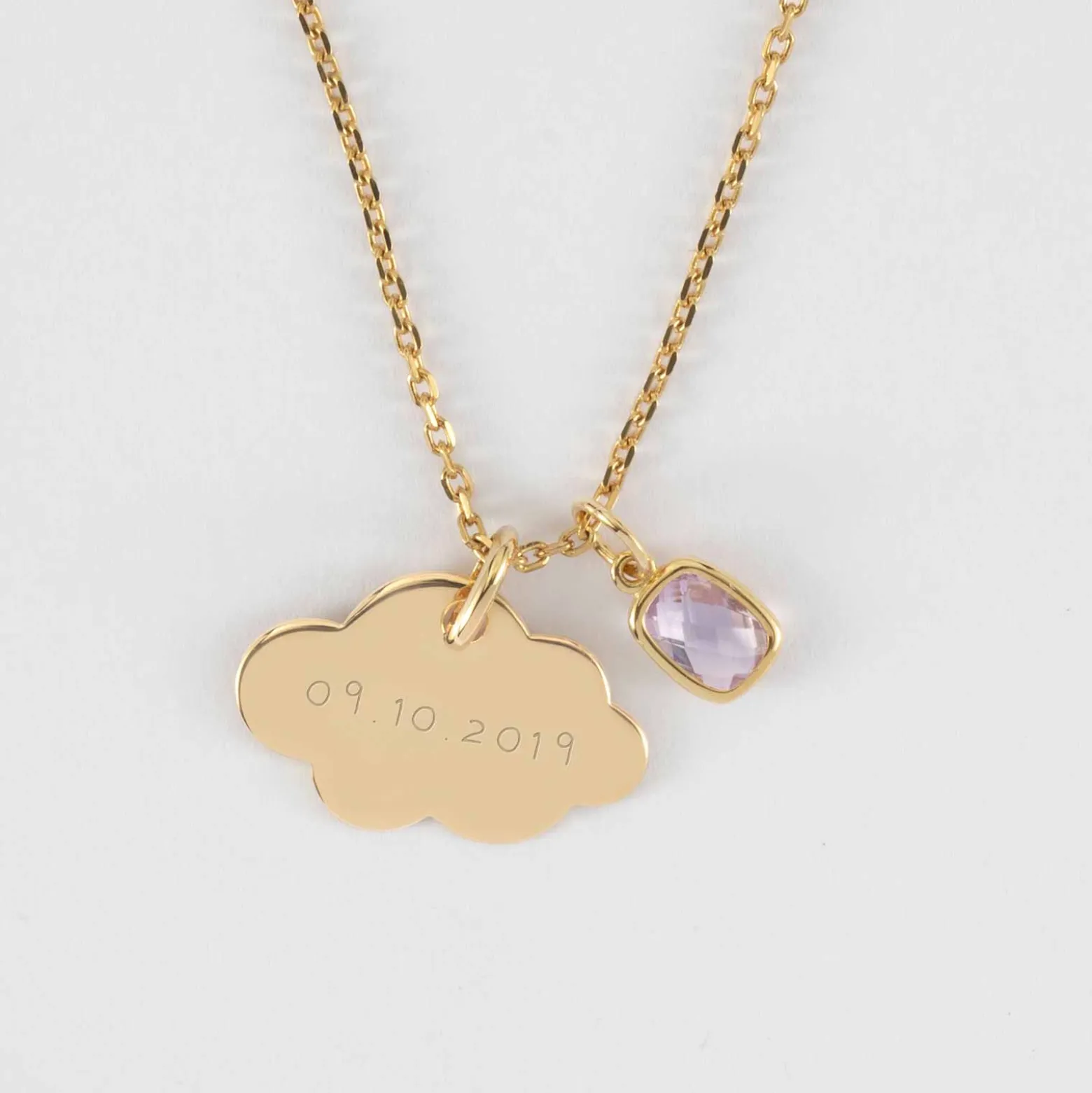 Pendentif enfant personnalisé médaille gravée plaqué or nuage 20x14 mm et breloque rectangle zircon plaqué or 9 mm