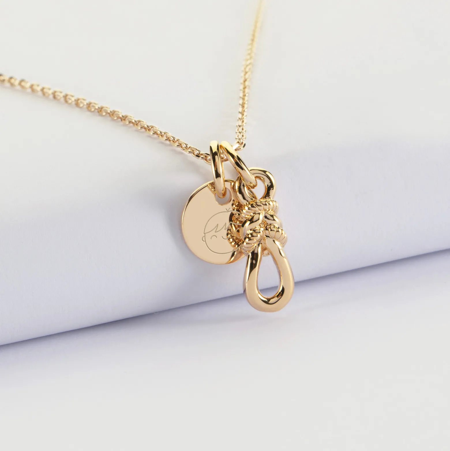 Pendentif enfant personnalisé "Le lien" et médaille gravée plaqué or 10 mm - HappyBulle x Lilylovesfashion