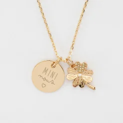 Pendentif enfant personnalisé médaille gravée plaqué or 15 mm et breloque trèfle scintillant 15 mm