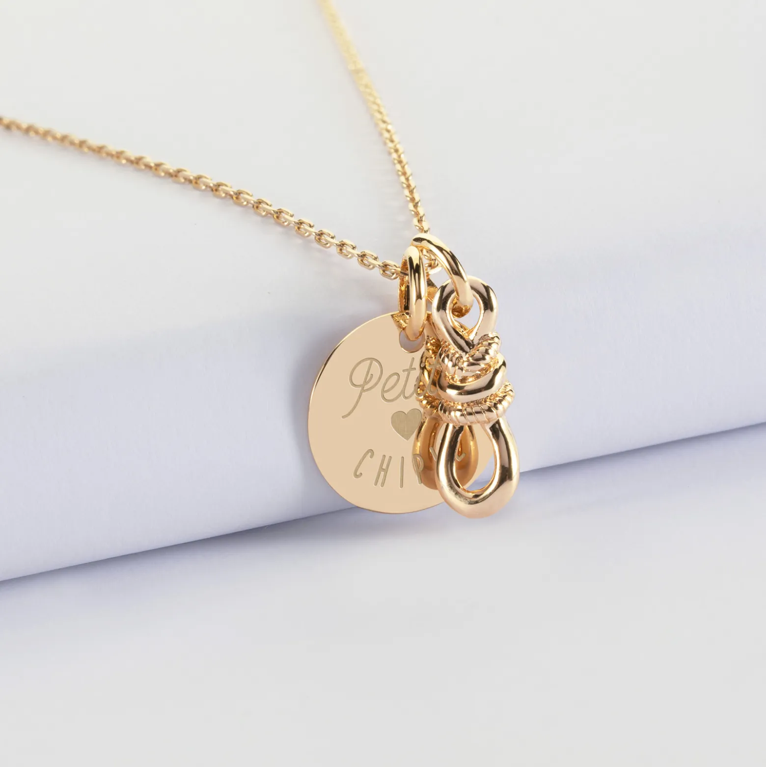 Pendentif enfant personnalisé "Le lien" et médaille gravée plaqué or 15 mm - HappyBulle x Lilylovesfashion