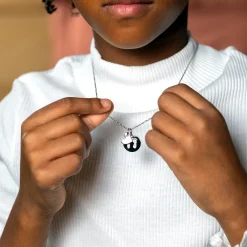 Pendentif enfant personnalisé médaille gravée argent 15 mm et breloque coeur email 10 mm