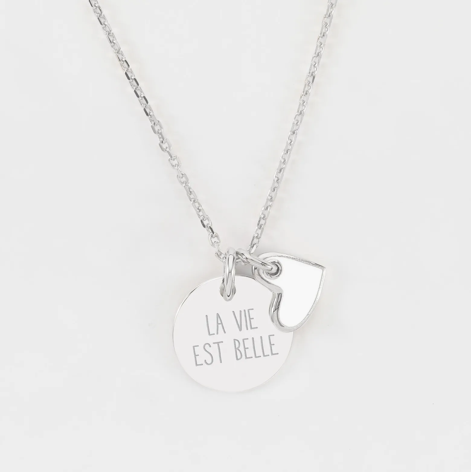 Pendentif enfant personnalisé médaille gravée argent 15 mm et breloque coeur email 10 mm