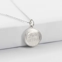 Pendentif enfant personnalisé médaille gravée argent lettre initiale texturée 14 mm