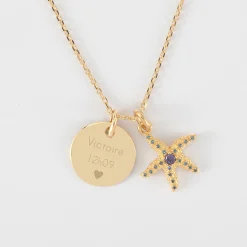 Pendentif enfant personnalisé médaille gravée plaqué or 15 mm et breloque étoile de mer scintillante zircons bleus 15 mm