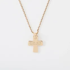 Pendentif enfant personnalisé prénom médaille gravée plaqué or croix 15x13 mm