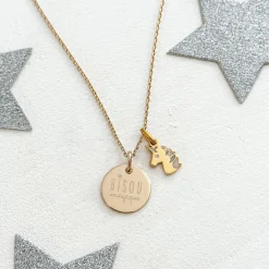 Pendentif enfant personnalisé médaille gravée plaqué or 15 mm et breloque email licorne 12 mm