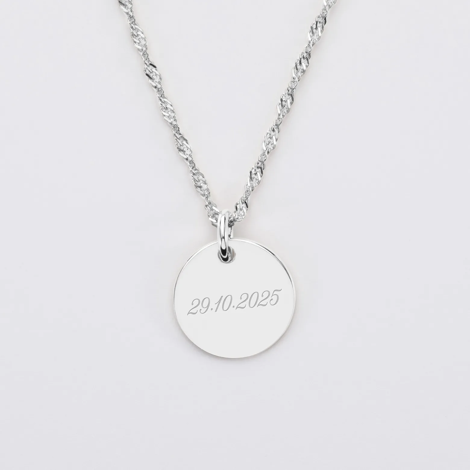 Pendentif EVJF personnalisé médaille gravée argent 15 mm