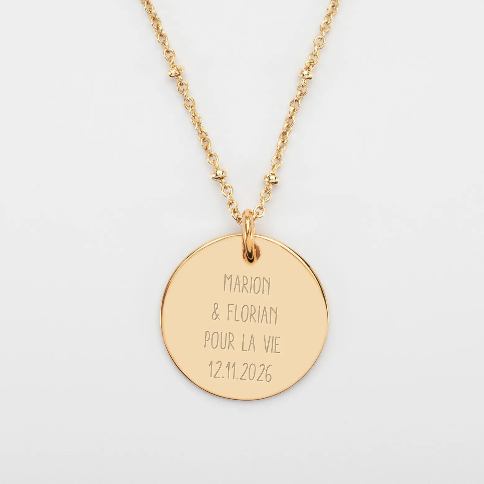 Pendentif EVJF personnalisé médaille gravée plaqué or 19 mm