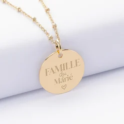 Pendentif Famille des mariés personnalisé médaille gravée plaqué or 19 mm