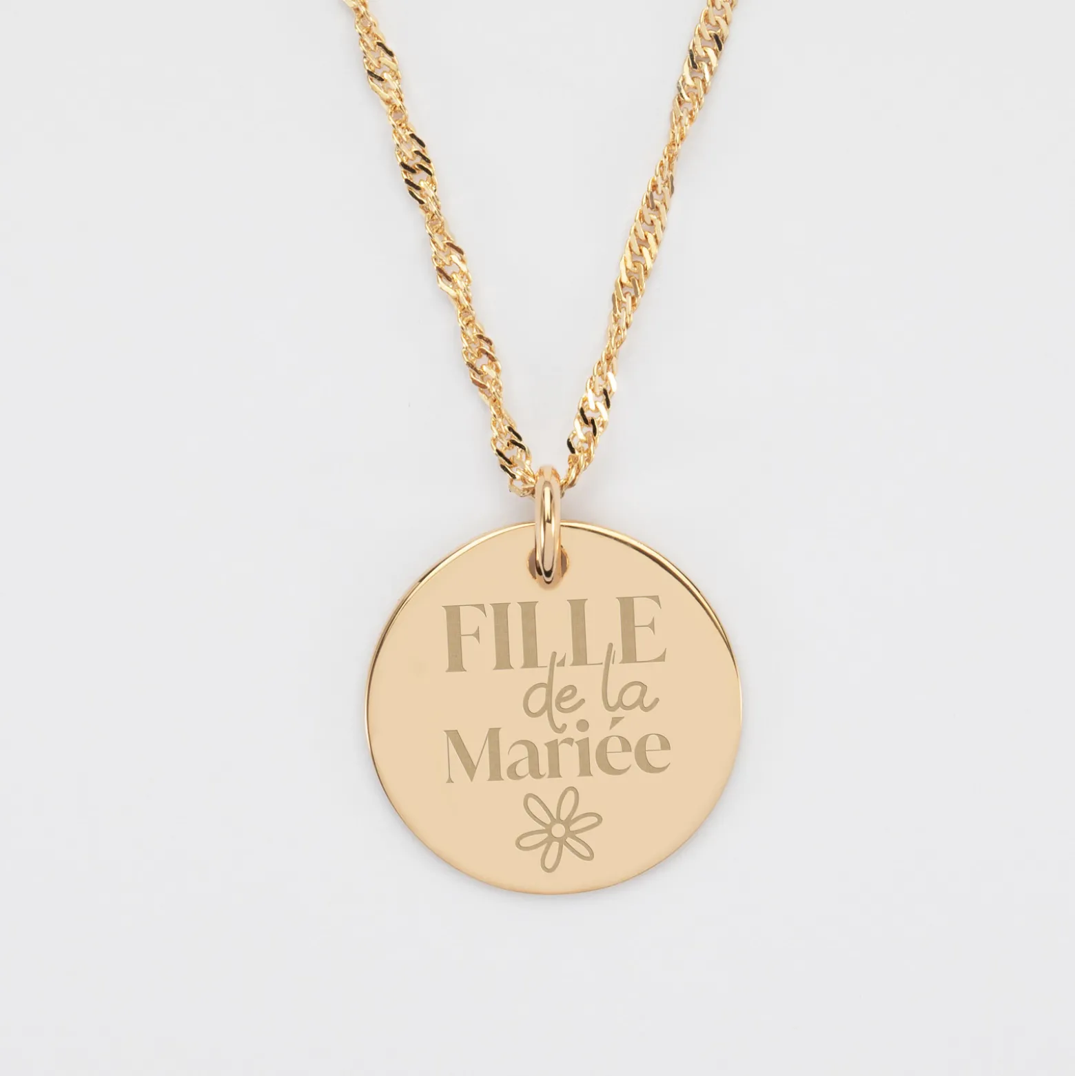 Pendentif Famille des mariés personnalisé médaille gravée plaqué or 19 mm