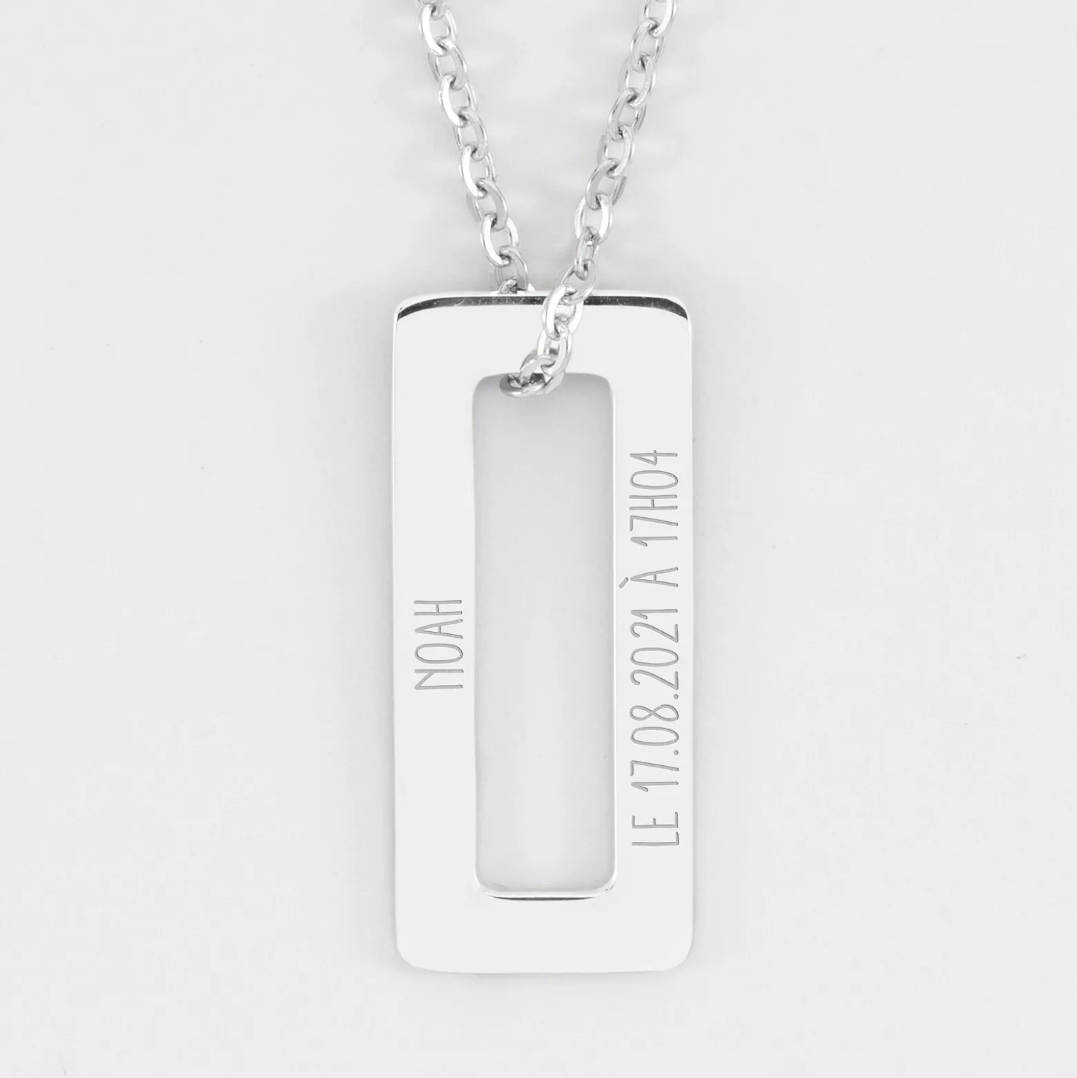Pendentif homme personnalisé médaille gravée acier rectangle évidé 32x14 mm