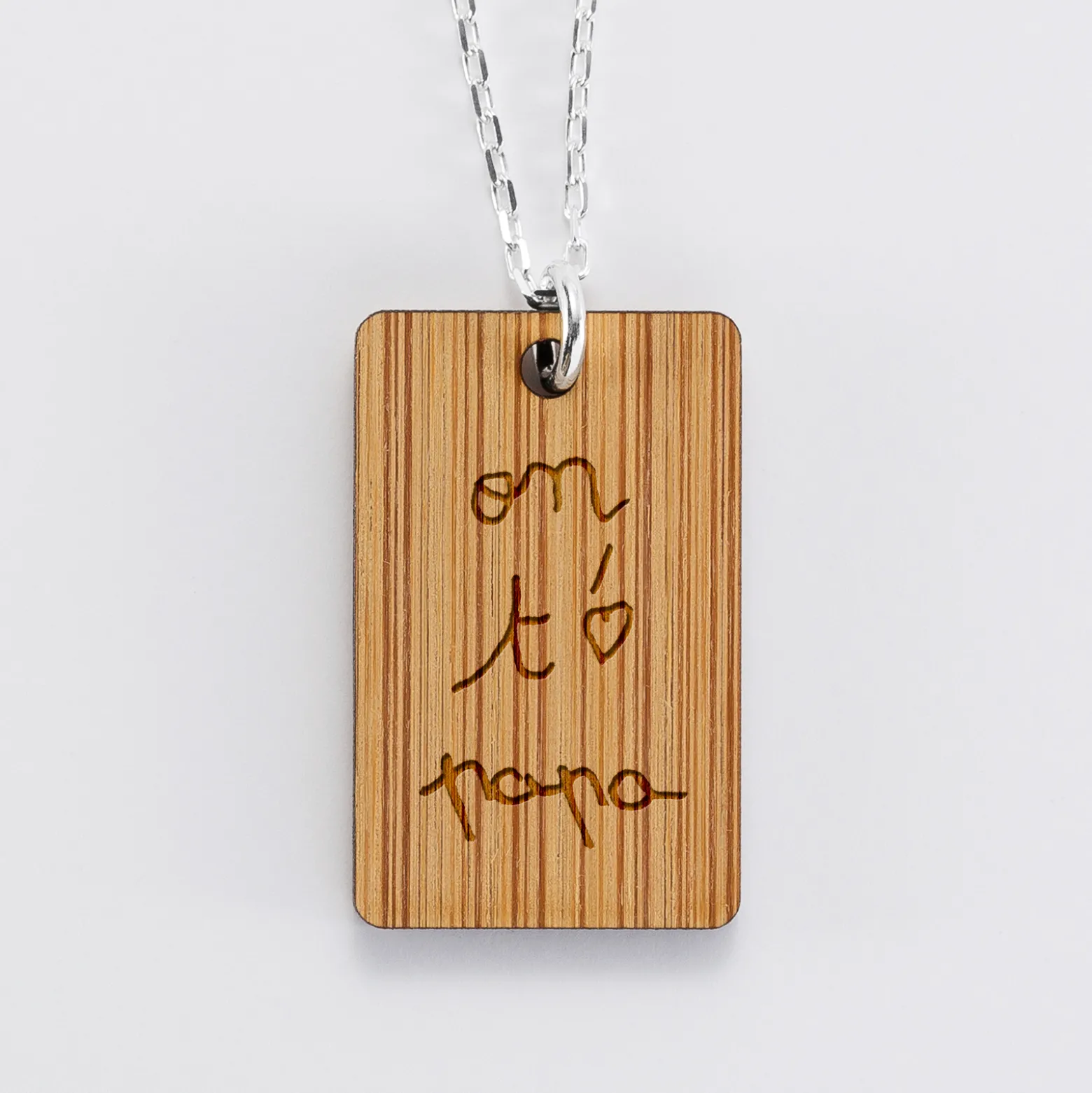 Pendentif homme personnalisé médaille gravée bois 20x32 mm