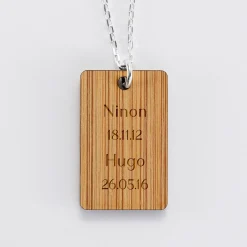 Pendentif homme personnalisé médaille gravée bois 20x32 mm