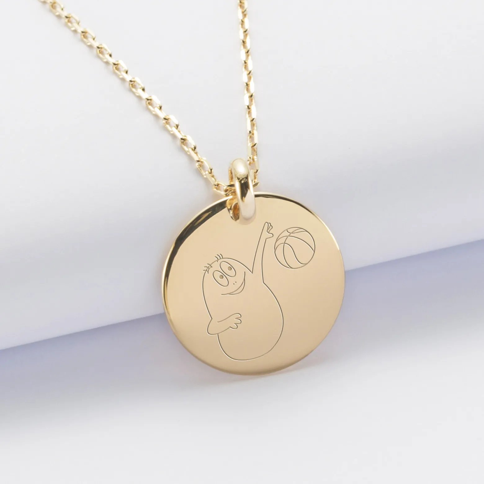 Pendentif homme personnalisé médaille bombée gravée plaqué or 20 mm - Happybulle x Barbapapa