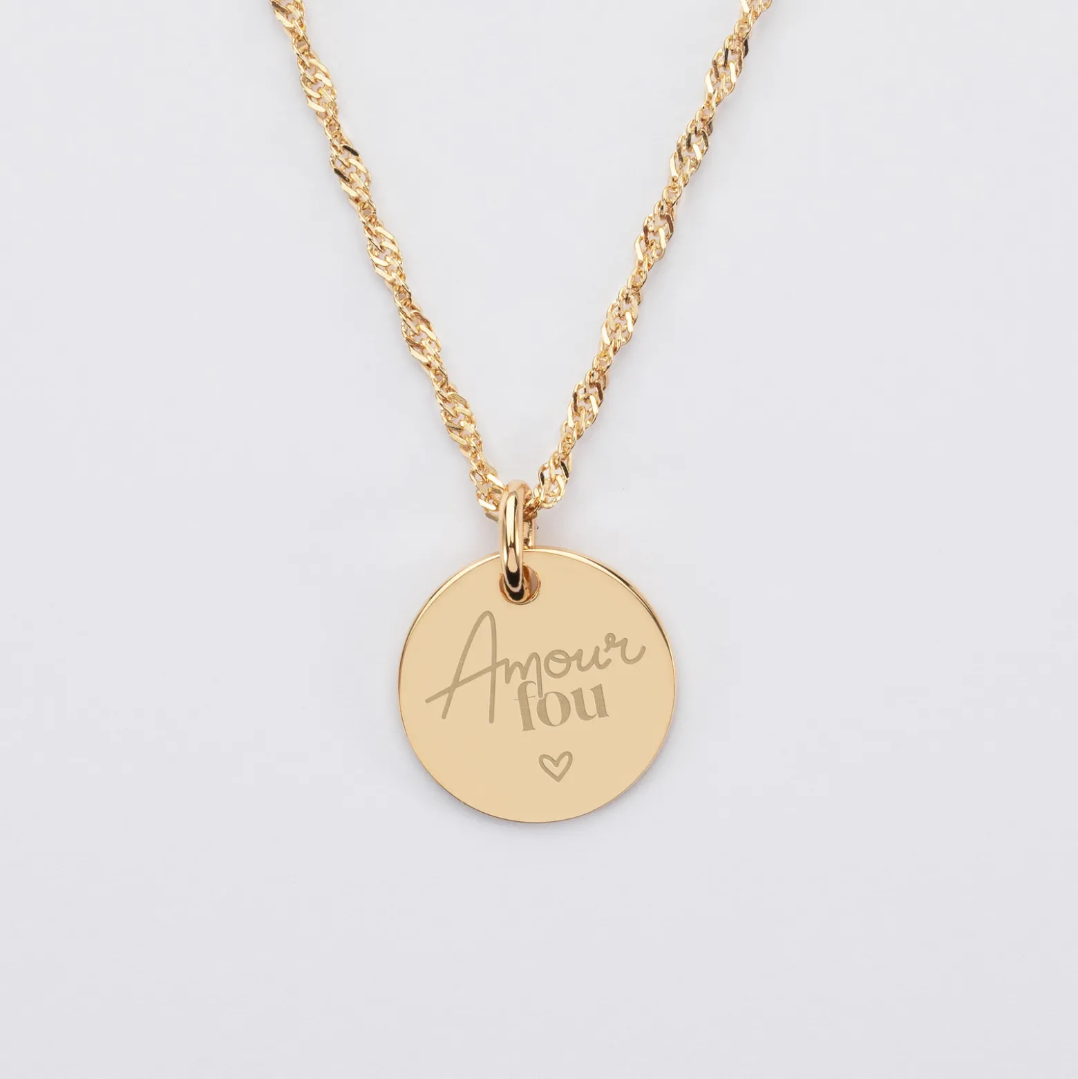 Pendentif Mariée personnalisé médaille gravée plaqué or 15 mm