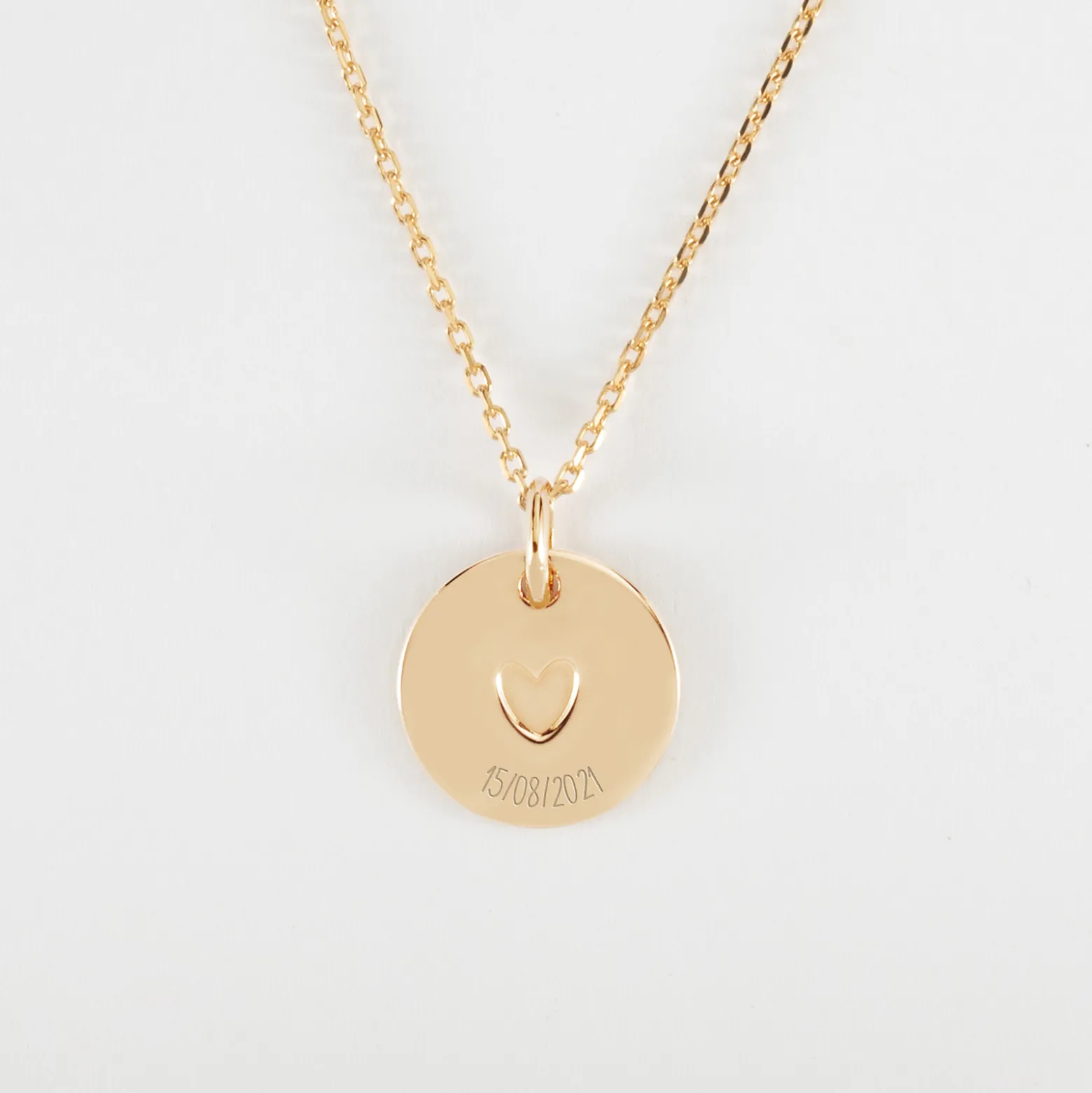 Pendentif personnalisé coeur estampillé plaqué or 15 mm - HappyBulle x Atelier Wagram
