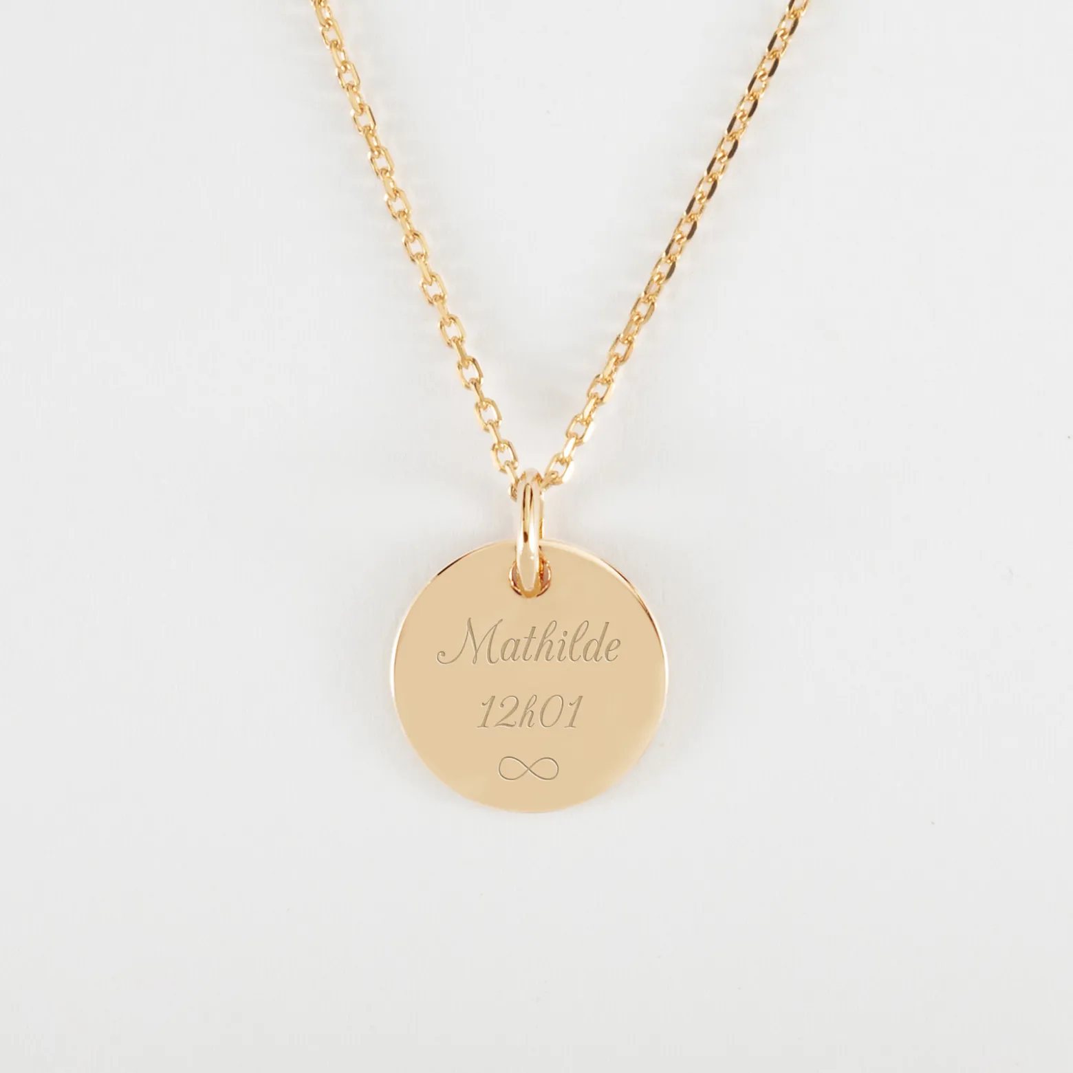 Pendentif personnalisé coeur estampillé plaqué or 15 mm - HappyBulle x Atelier Wagram