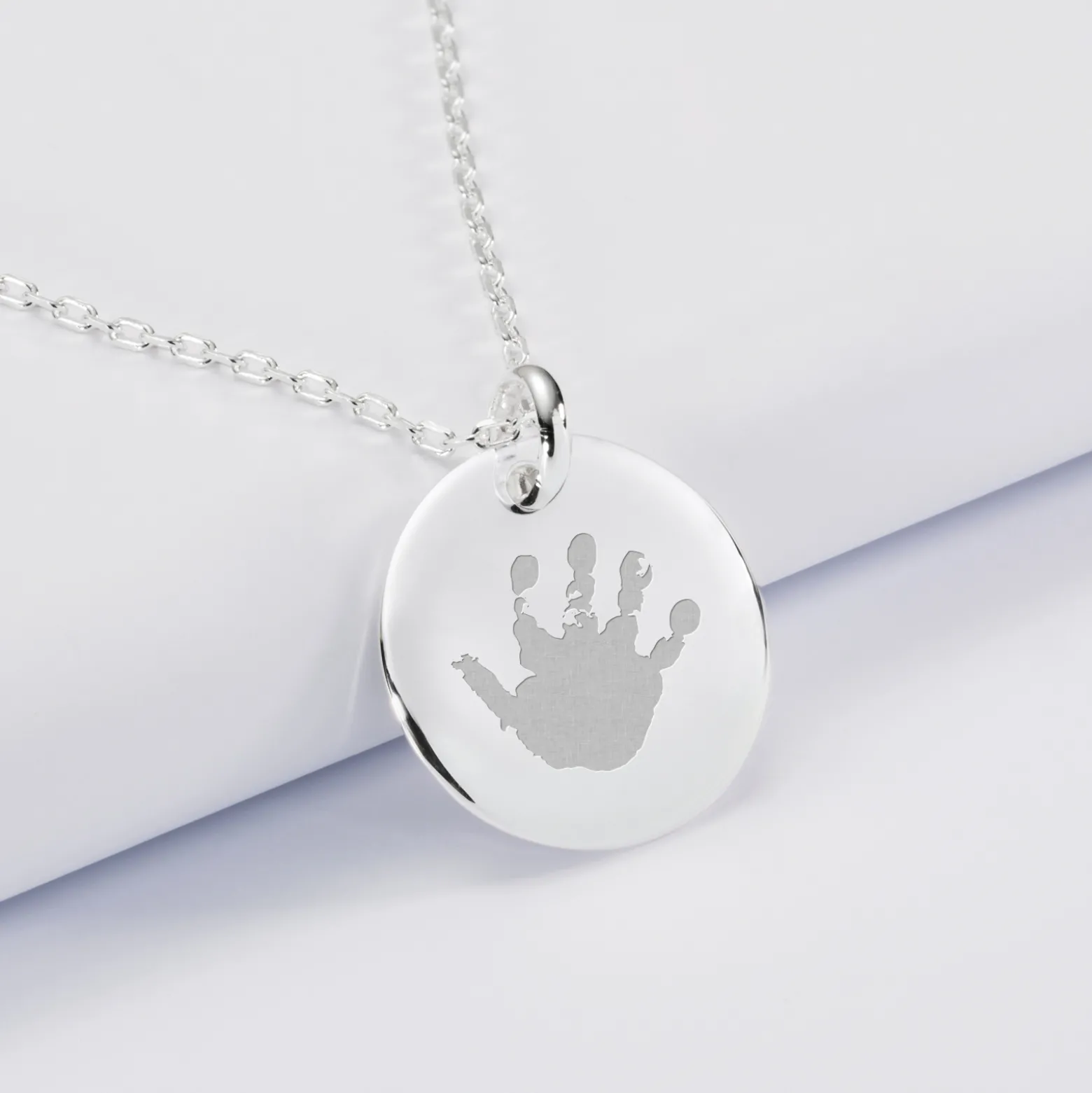 Pendentif personnalisé médaille bombée gravée argent 20 mm - Nos petits imparfaits