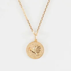 Pendentif personnalisé médaille gravée plaqué or colombe texturée 14 mm