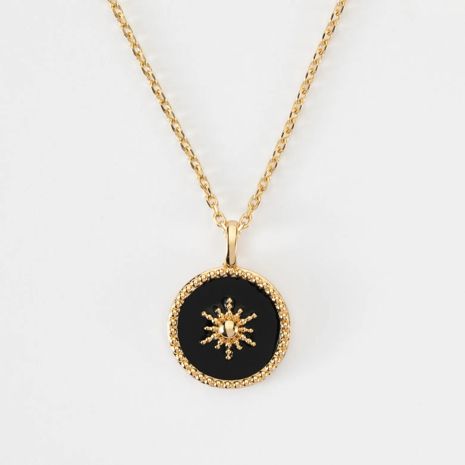 Pendentif personnalisé médaille gravée plaqué or email noir soleil 14 mm