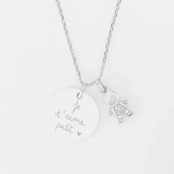 Pendentif personnalisé médaille gravée argent 19 mm et breloque petit garçon scintillant 12 mm