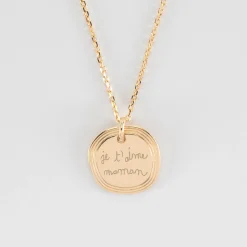 Pendentif personnalisé médaille contour strié gravée plaqué or 17 mm