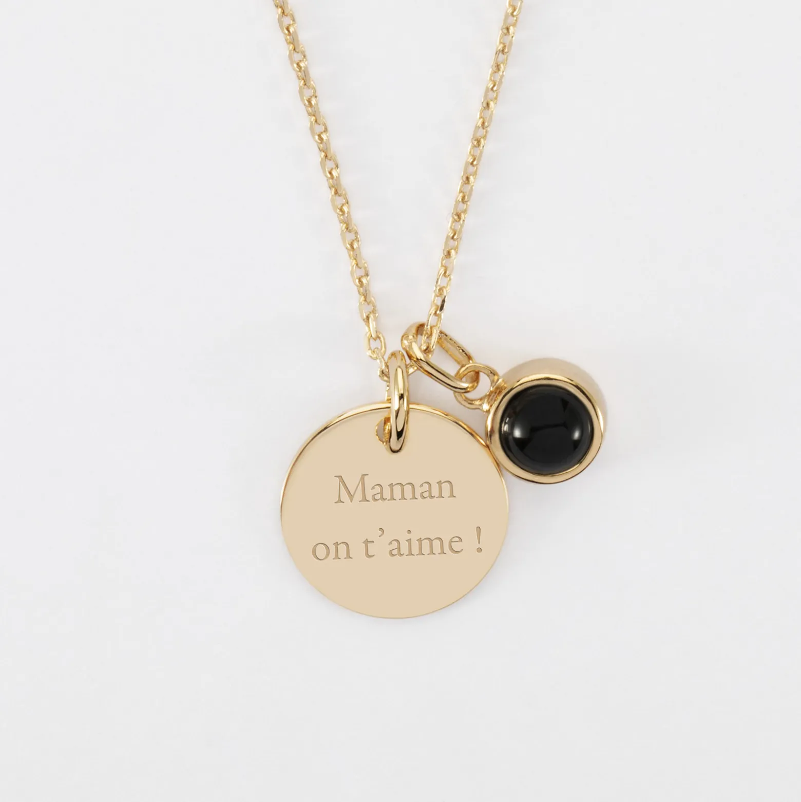 Pendentif personnalisé médaille gravée plaqué or 15 mm et breloque pierre naturelle 8 mm