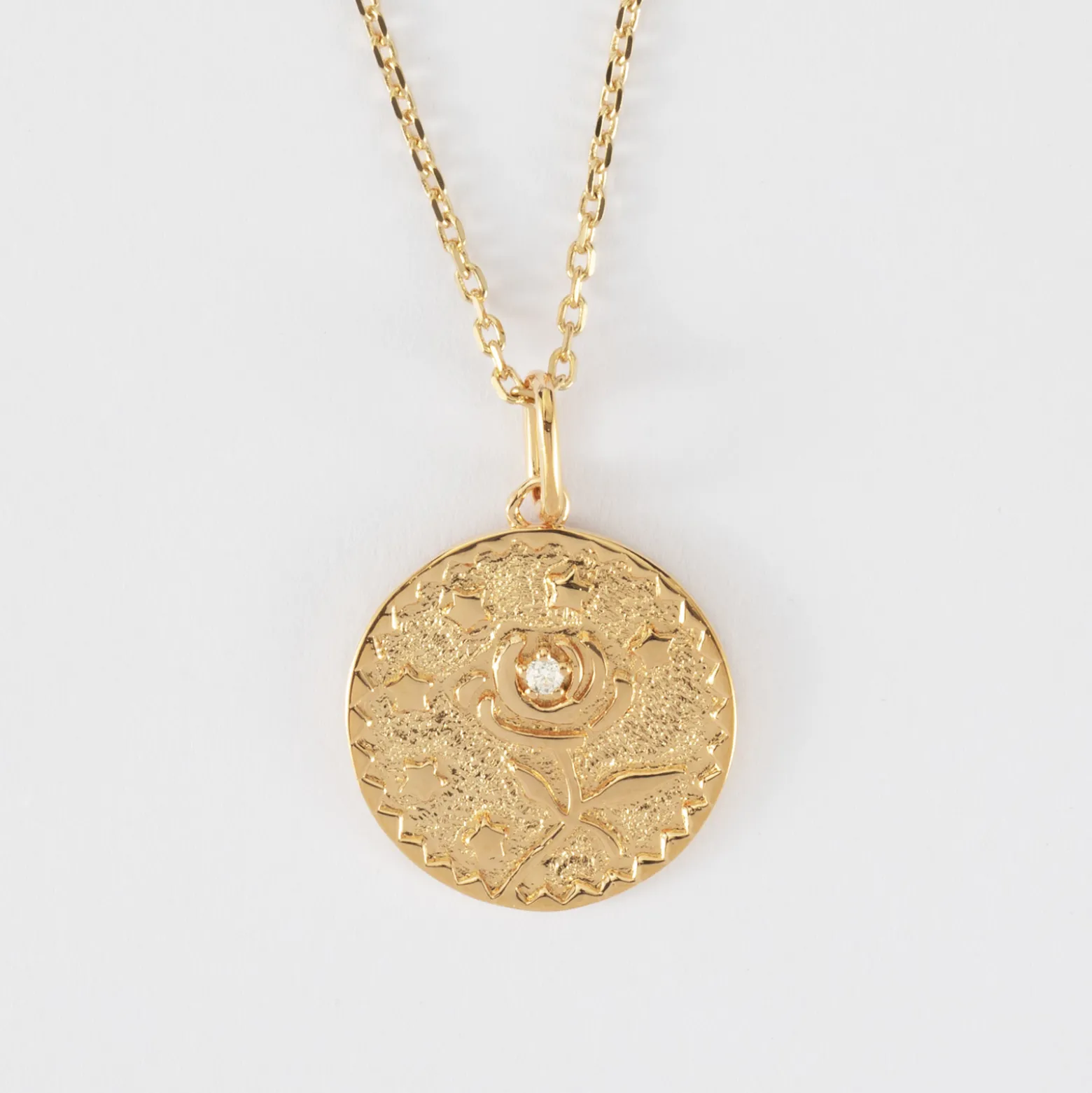 Pendentif personnalisé médaille gravée plaqué or texturée rose scintillante 19 mm