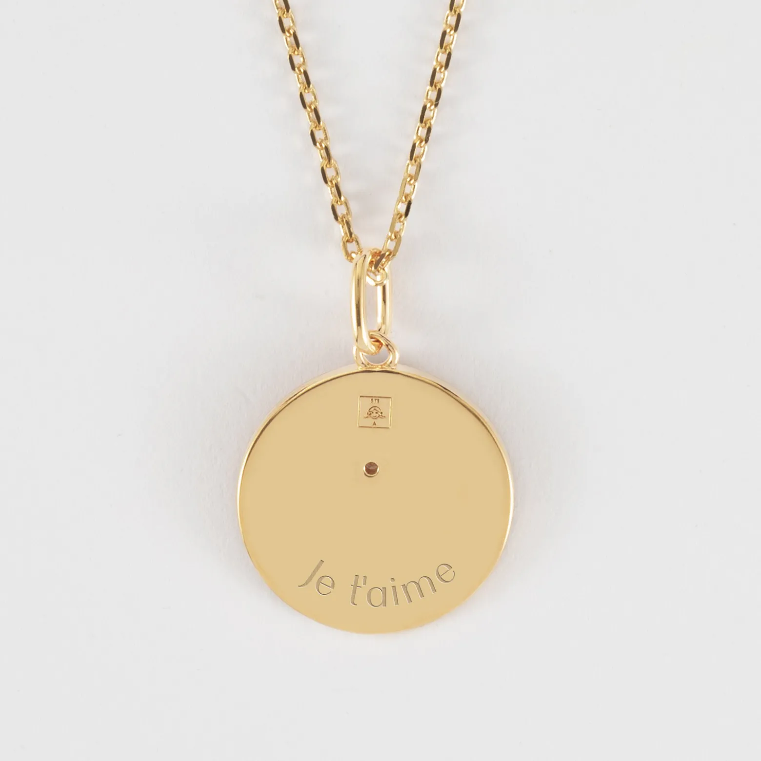 Pendentif personnalisé médaille gravée plaqué or texturée rose scintillante 19 mm